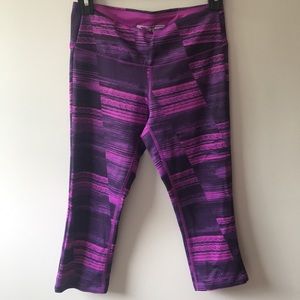 Cropped workout leggings